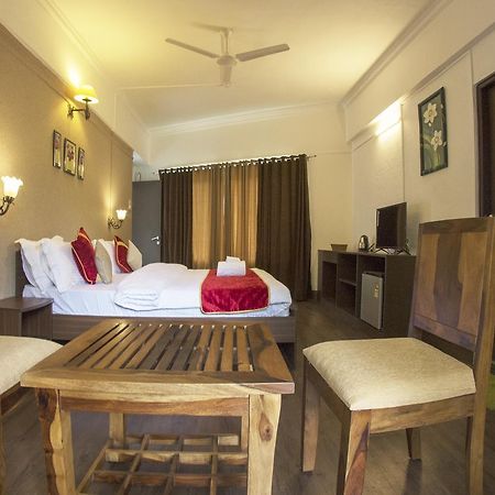 Velvet County Resort & Spa Lonavala Buitenkant foto