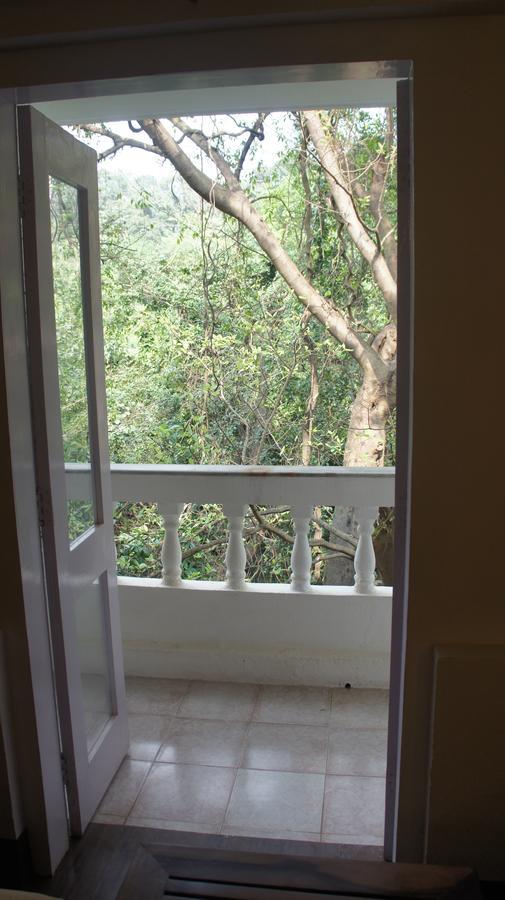 Velvet County Resort & Spa Lonavala Buitenkant foto