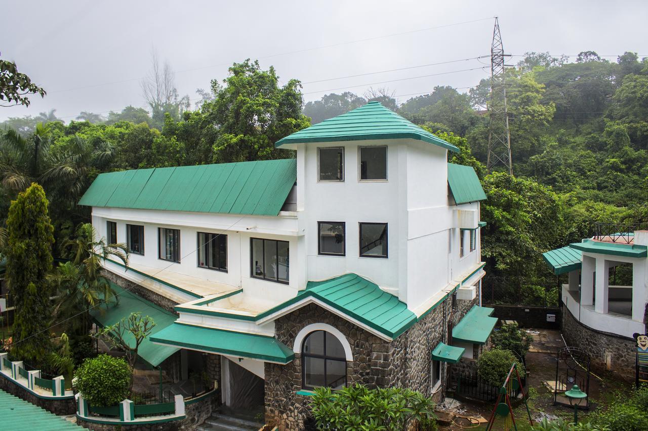 Velvet County Resort & Spa Lonavala Buitenkant foto