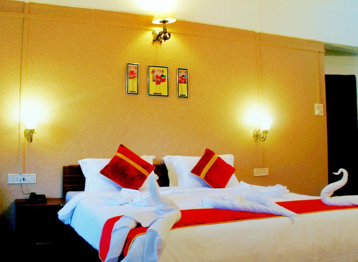 Velvet County Resort & Spa Lonavala Buitenkant foto